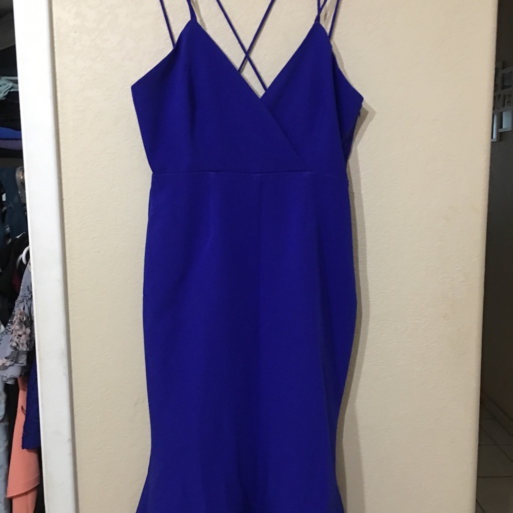Beautiful bran new blue dress - Picture 3 of 4